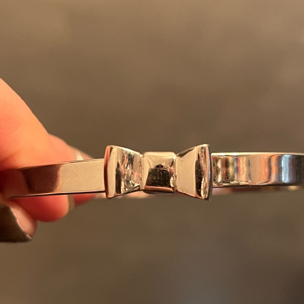 Kate Spade silver bow bracelet